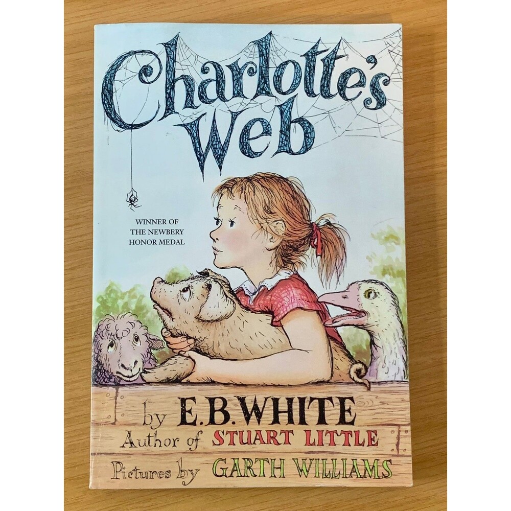 Charlotte’s Web by E.B. White Paperback Book HarperTrophy Edition Like New - Picture 2 of 6